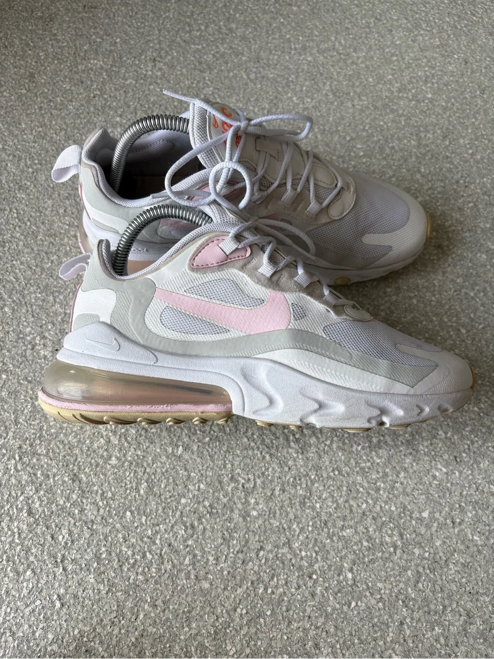 Nike Womens Running Shoes  AirMax 270 React size 8